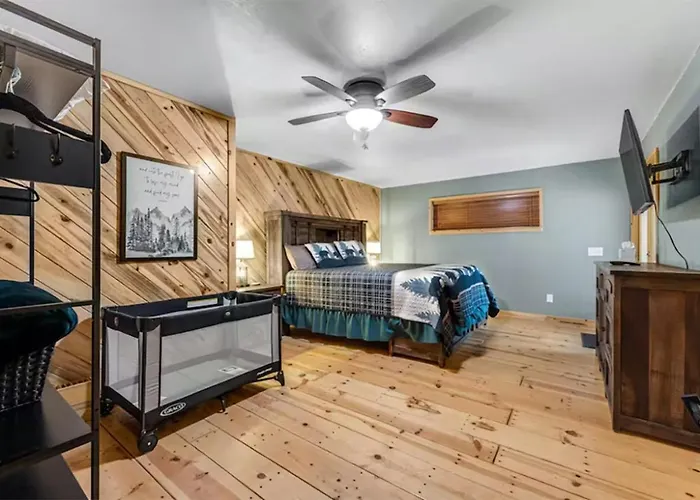 Incredible Rustic Lakeside In The Woods! * Pinetop-Lakeside